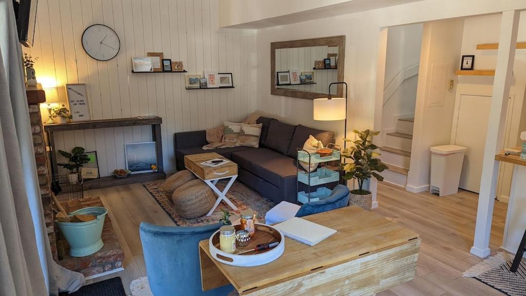 Cozy Condo Walking Distance To Village And Gondola W/ Pool/ Jacuzzi Sleeps 4. Mammoth Lakes Exterior photo